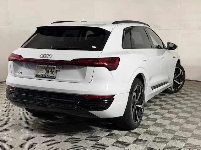 2024 Audi Q8 e-tron - Image 3 of 9