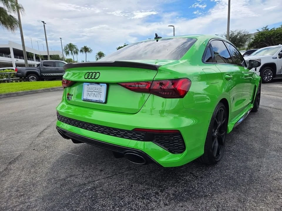 2024 Audi RS e-tron GT - Image 10 of 18