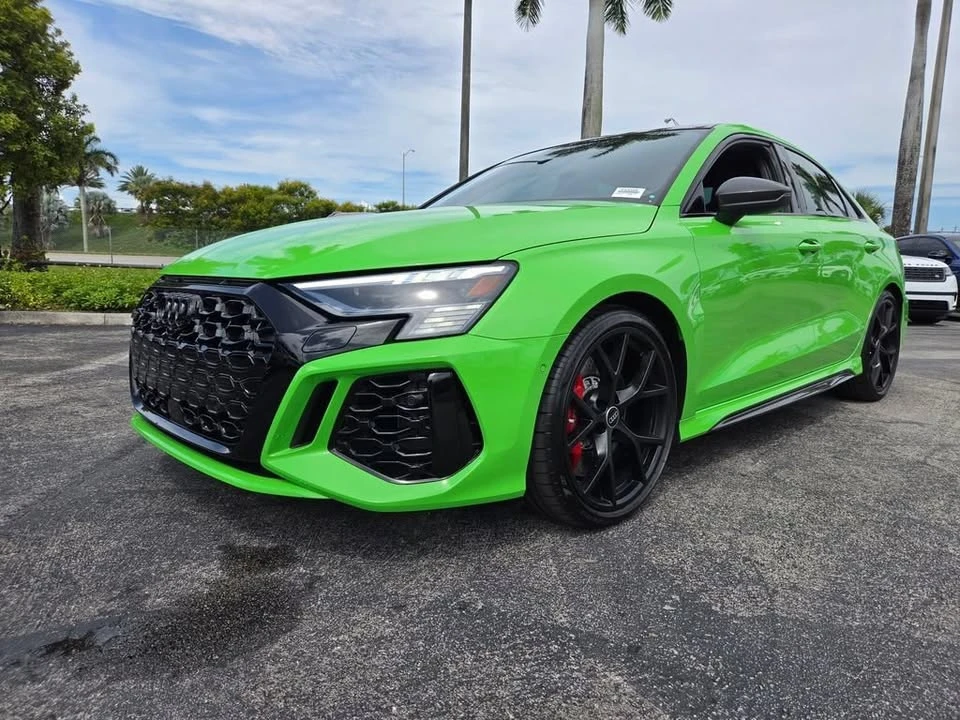 2024 Audi RS e-tron GT - Image 17 of 18