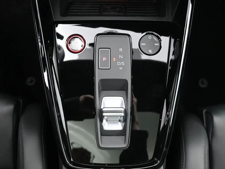 2024 Audi 8Y RS3 - Image 18 of 20