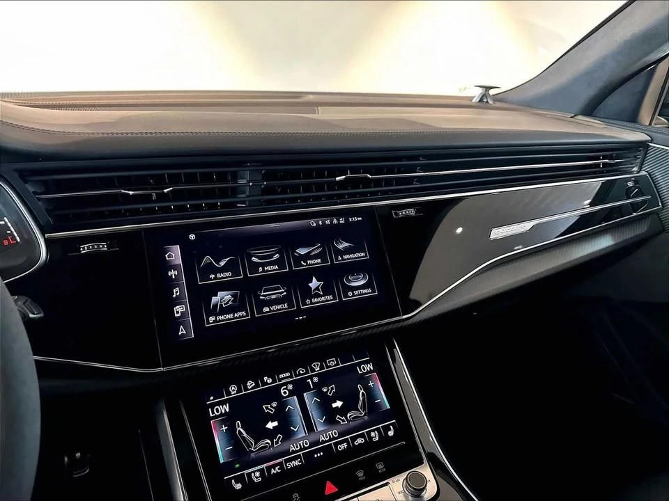 2024 Audi RS Q8 - Image 16 of 20