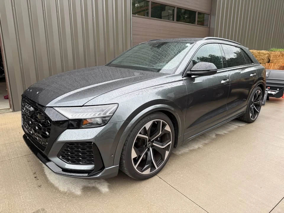 2024 Audi RS Q8 - Image 3 of 12