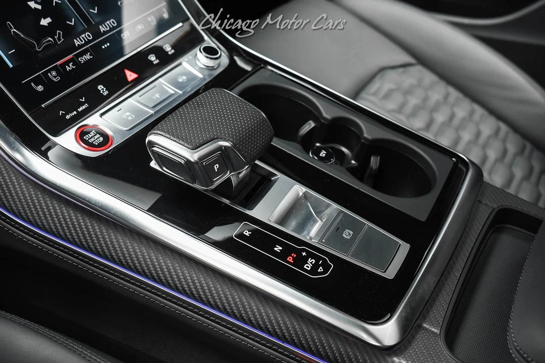 2024 Audi RS Q8 - Image 16 of 21
