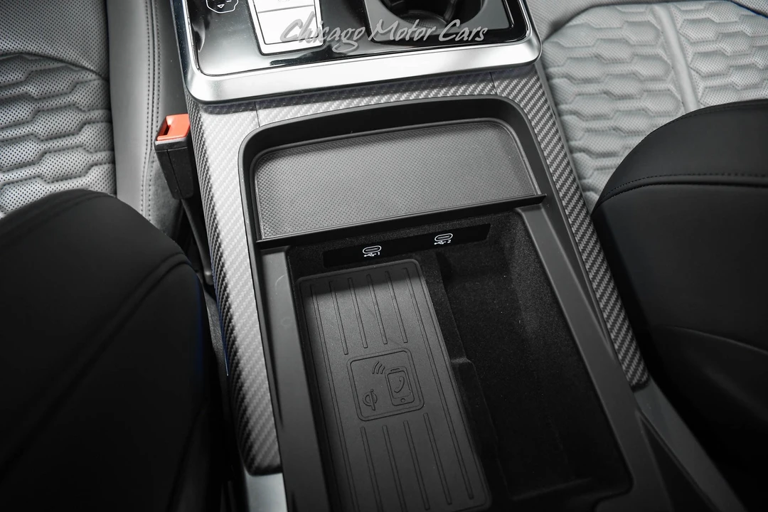 2024 Audi RS Q8 - Image 17 of 21
