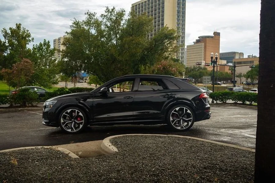 2024 Audi RS Q8 - Image 3 of 6