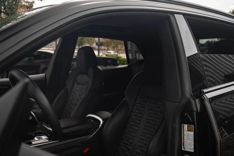 2024 Audi RS Q8 - Image 5 of 6