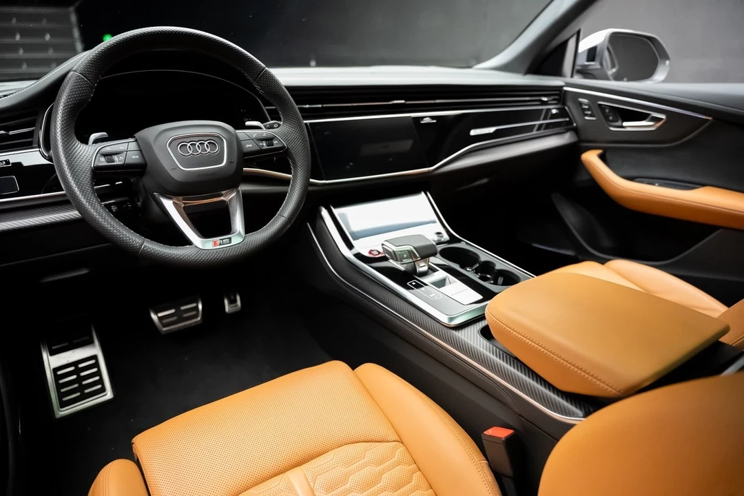 2024 Audi RS Q8 - Image 2 of 12