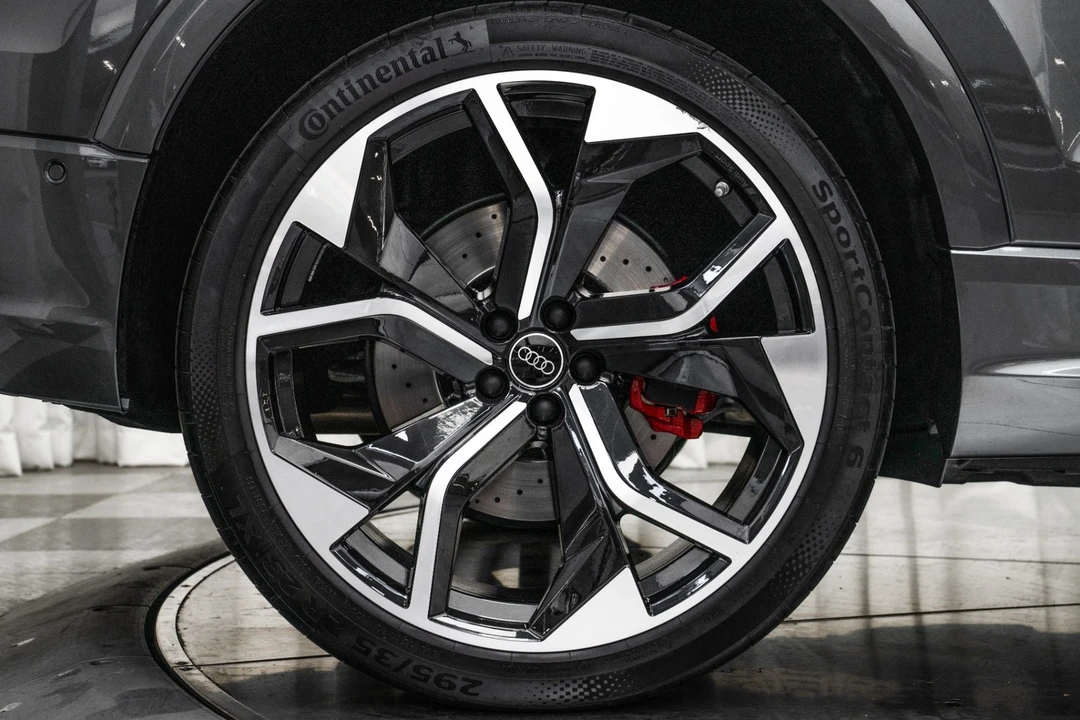 2024 Audi RS Q8 - Image 10 of 12