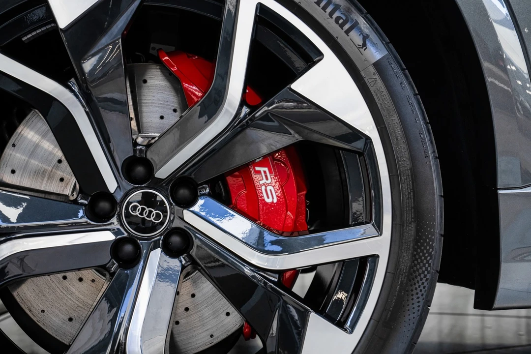2024 Audi RS Q8 - Image 11 of 12