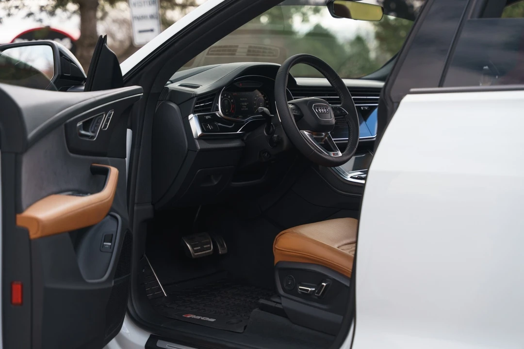 2024 Audi RS Q8 - Image 30 of 31