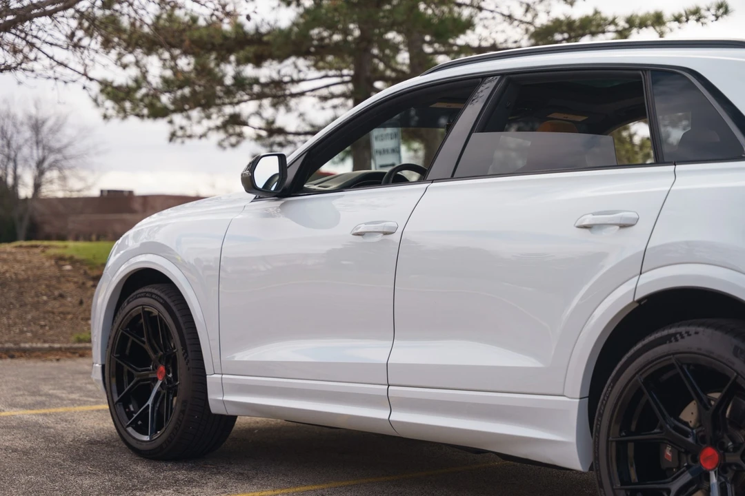 2024 Audi RS Q8 - Image 12 of 31