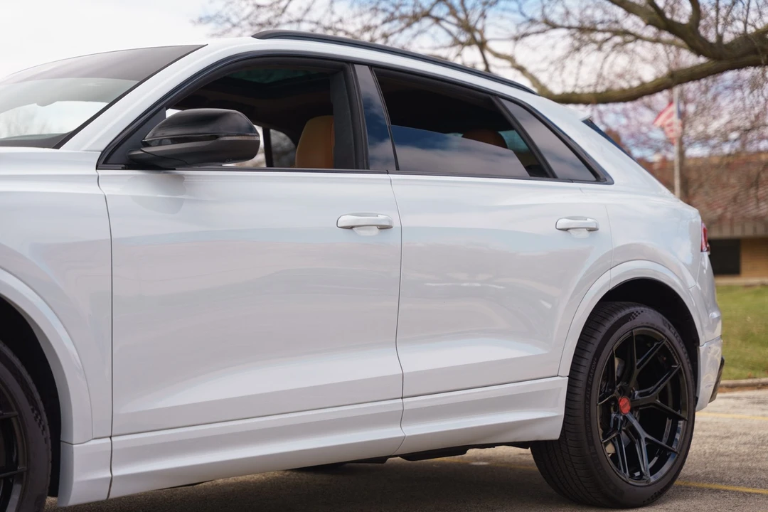 2024 Audi RS Q8 - Image 8 of 31