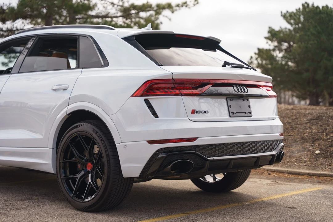 2024 Audi RS Q8 - Image 11 of 31