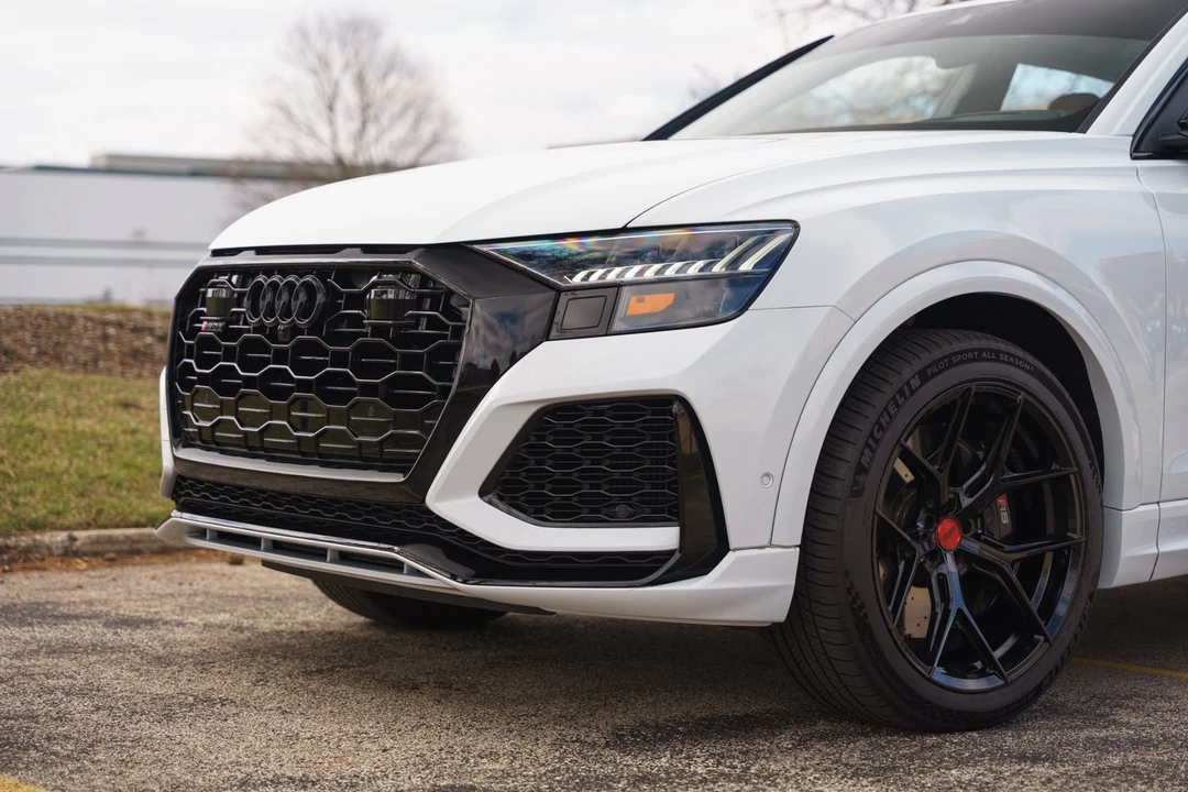 2024 Audi RS Q8 - Image 7 of 31