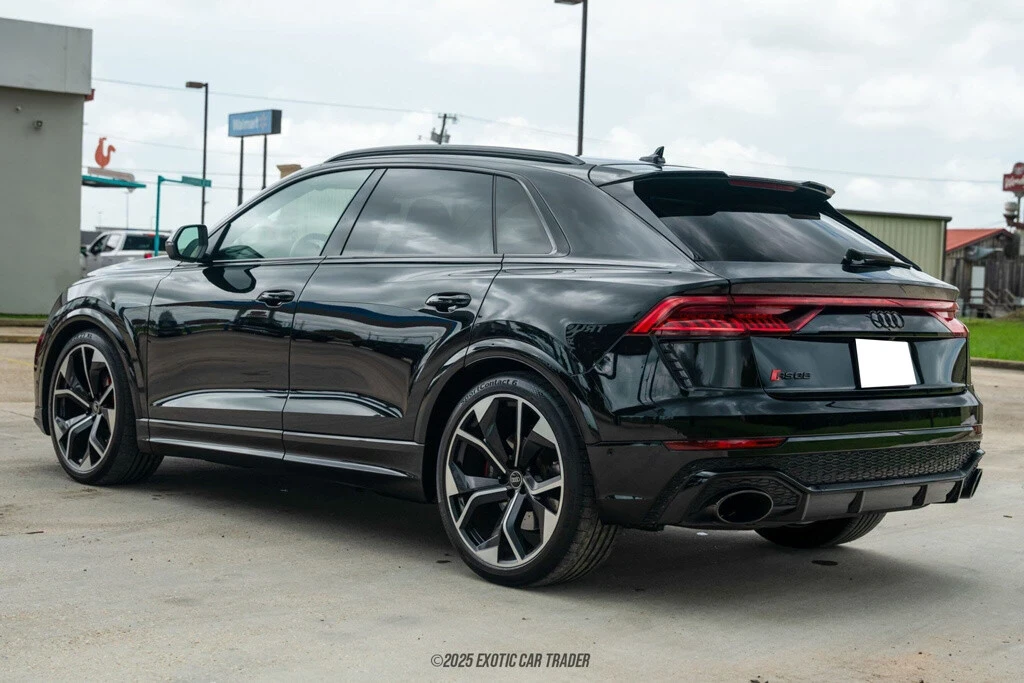 2024 Audi RS Q8 Performance - Image 6 of 12