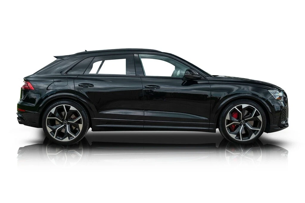 2024 Audi RS Q8 Performance - Image 2 of 12