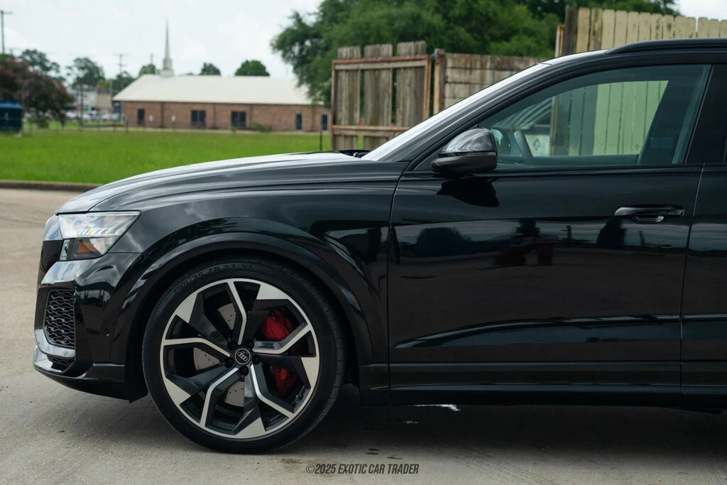 2024 Audi RS Q8 Performance - Image 4 of 12