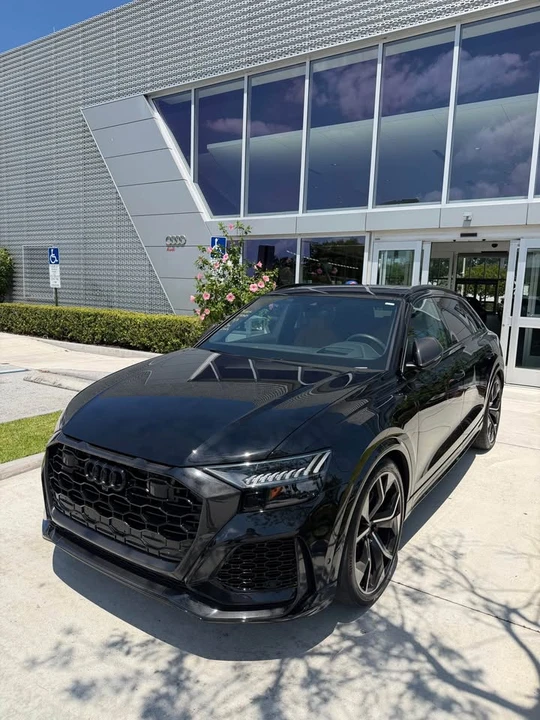 2024 Audi RS Q8 - Image 3 of 7