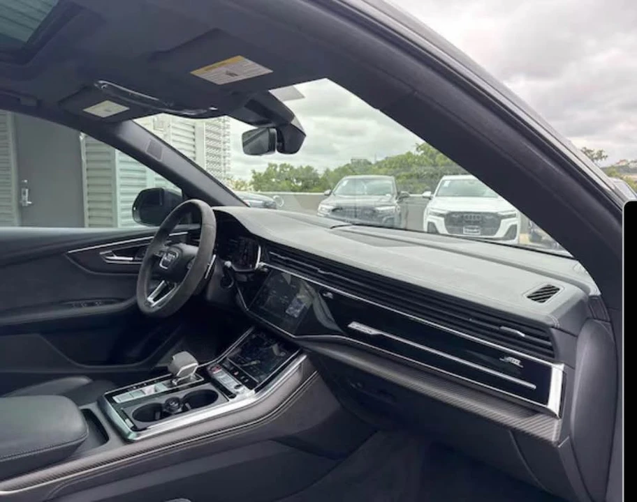 2024 Audi RS Q8 - Image 8 of 10