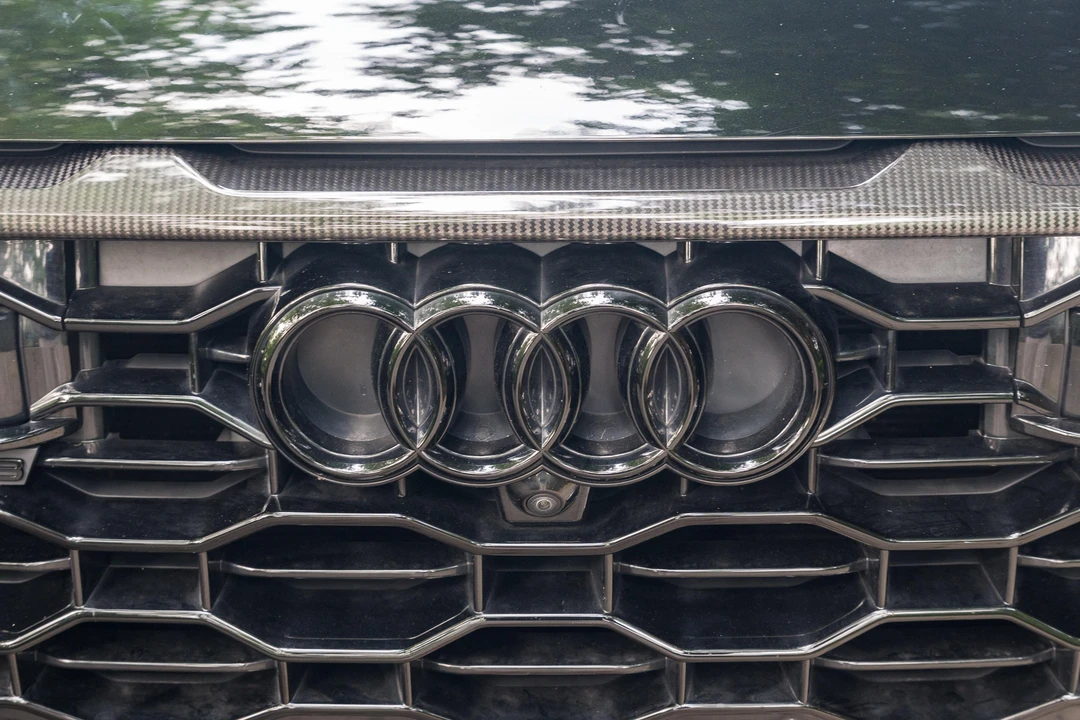 2024 Audi RS Q8 - Image 15 of 31
