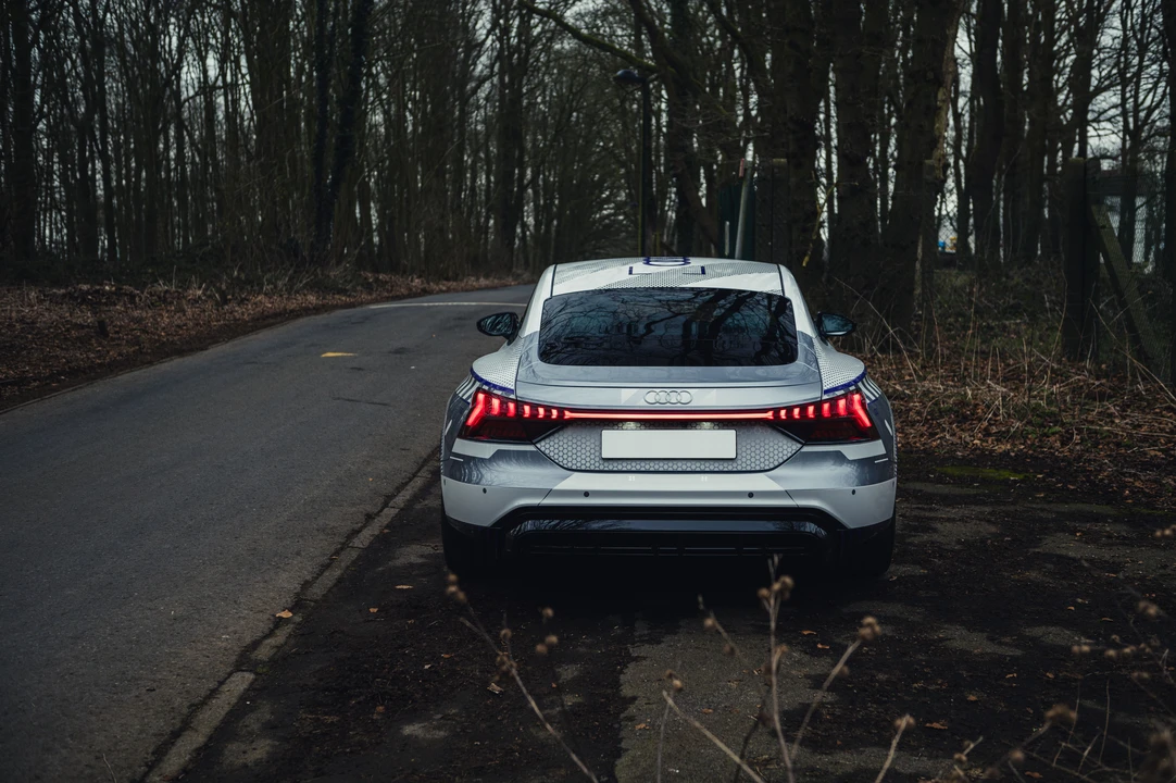 2024 Audi e-tron GT - Image 6 of 31
