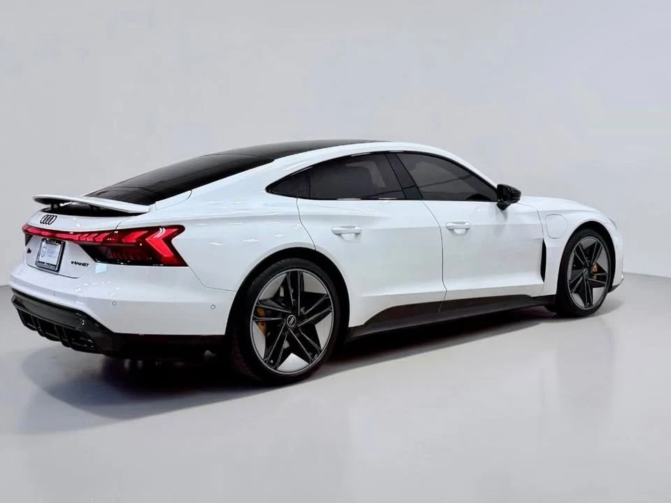 2024 Audi RS e-tron GT - Image 14 of 20