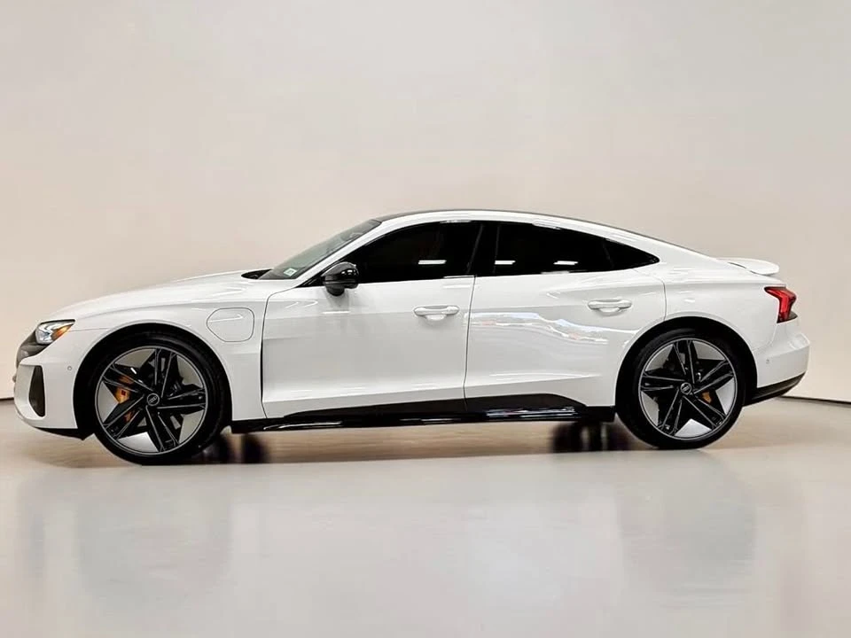 2024 Audi RS e-tron GT - Image 12 of 20