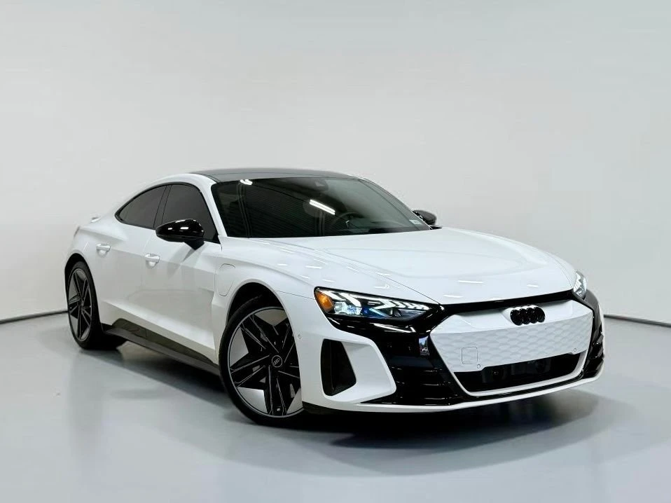 2024 Audi RS e-tron GT - Image 8 of 20