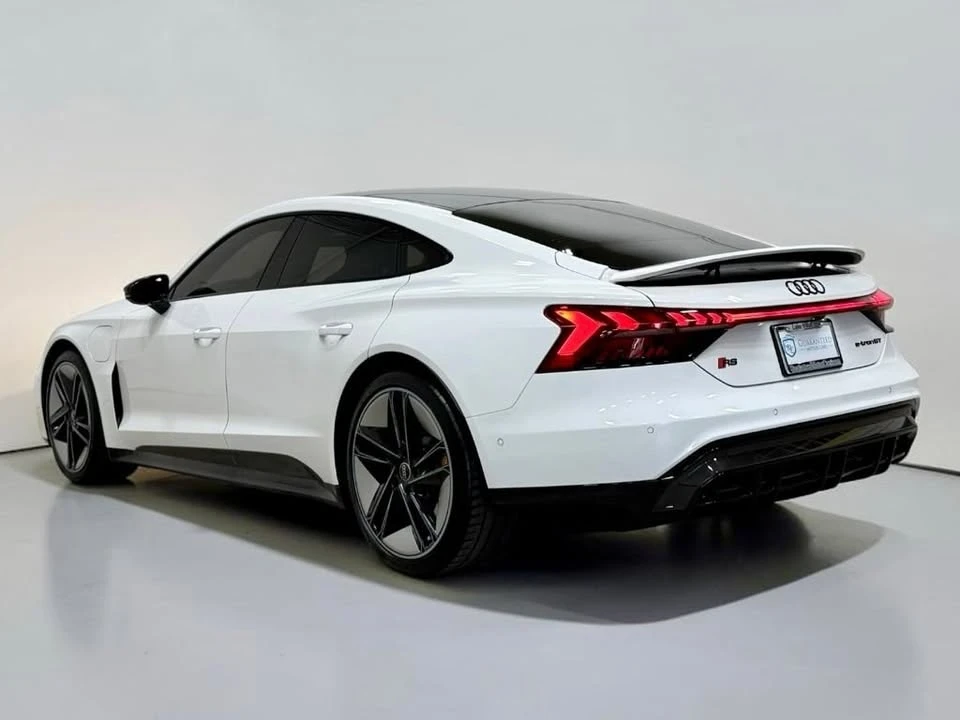 2024 Audi RS e-tron GT - Image 18 of 20