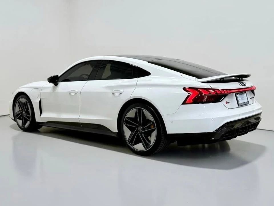 2024 Audi RS e-tron GT - Image 17 of 20