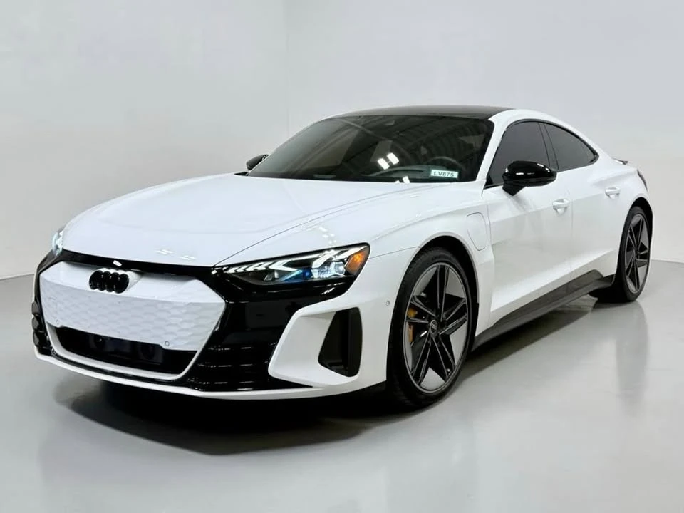 2024 Audi RS e-tron GT - Image 4 of 20