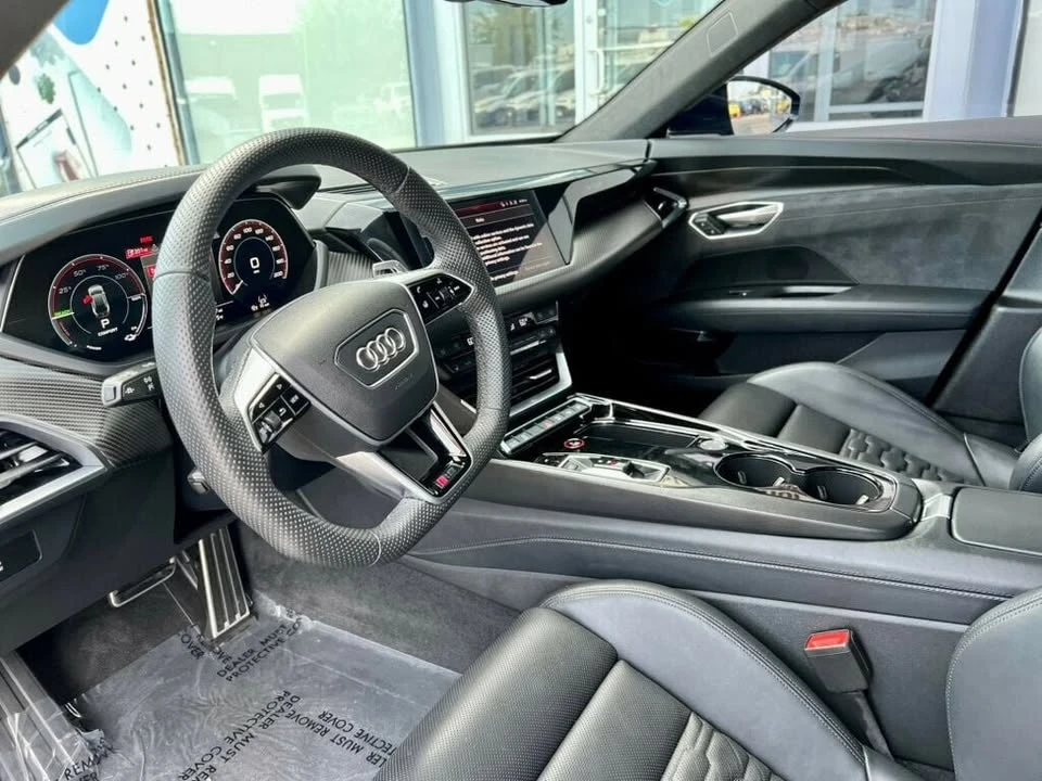 2024 Audi RS e-tron GT - Image 15 of 20