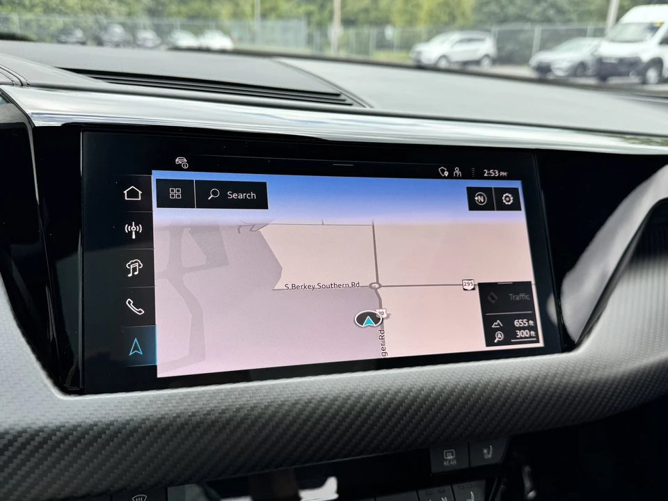 2024 Audi e-tron GT - Image 23 of 30