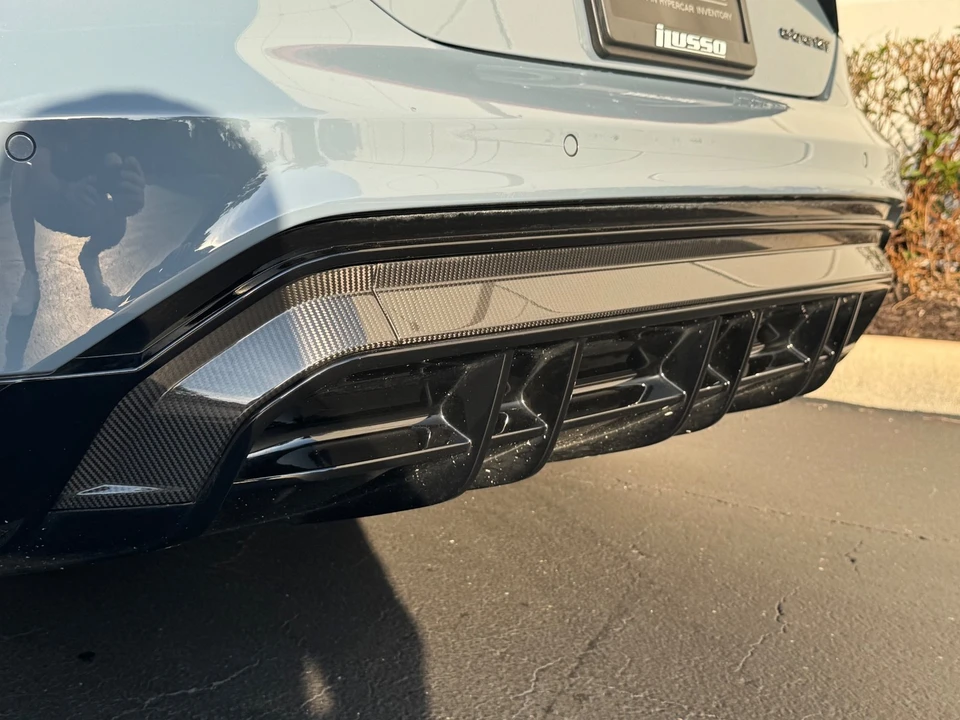 2024 Audi e-tron GT - Image 19 of 21
