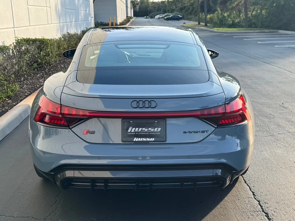 2024 Audi e-tron GT - Image 9 of 21