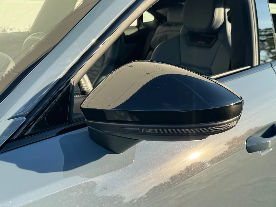 2024 Audi e-tron GT - Image 16 of 21