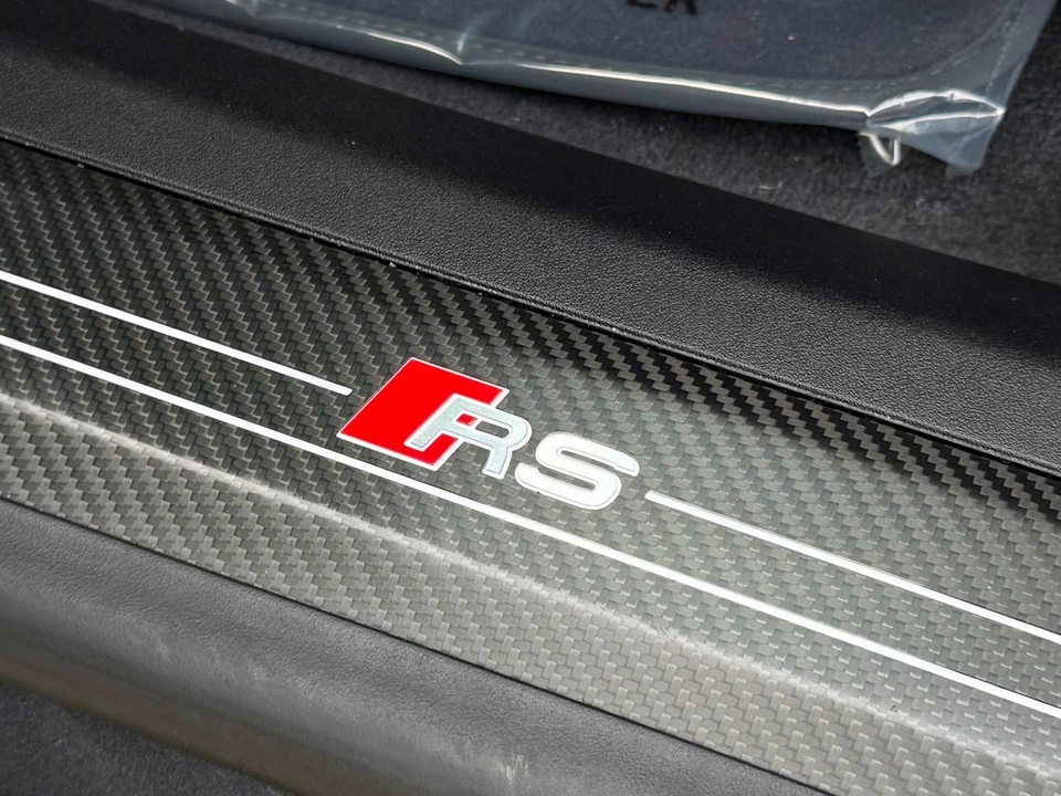 2024 Audi e-tron GT - Image 10 of 21