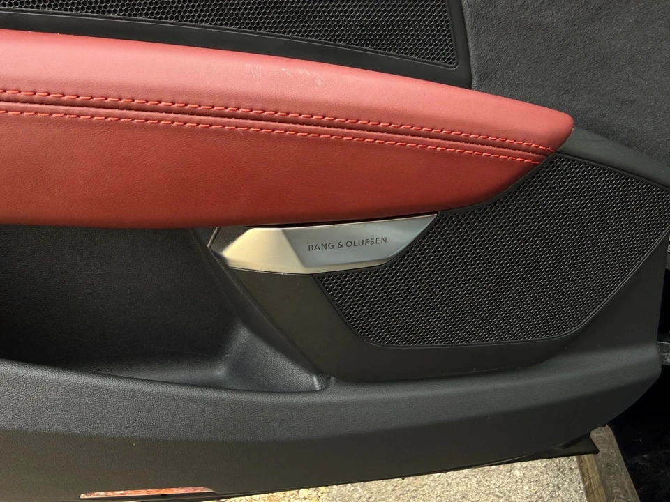 2024 Audi e-tron GT - Image 20 of 21