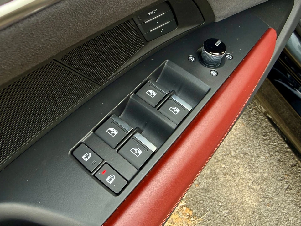 2024 Audi e-tron GT - Image 15 of 21