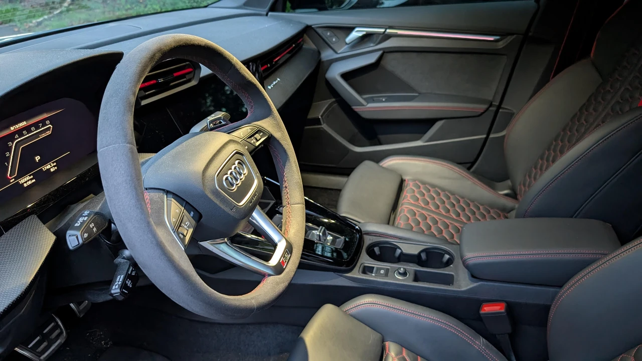 2024 Audi 8Y RS3 - Image 26 of 31