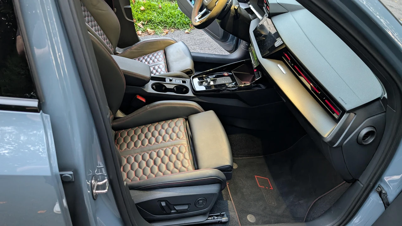 2024 Audi 8Y RS3 - Image 31 of 31