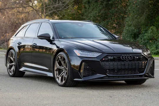 2024 Audi RS6 Avant Performance Bronze Edition