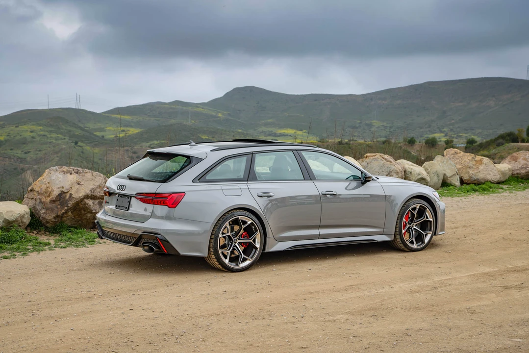 2024 Audi C8 RS6 - Image 12 of 31