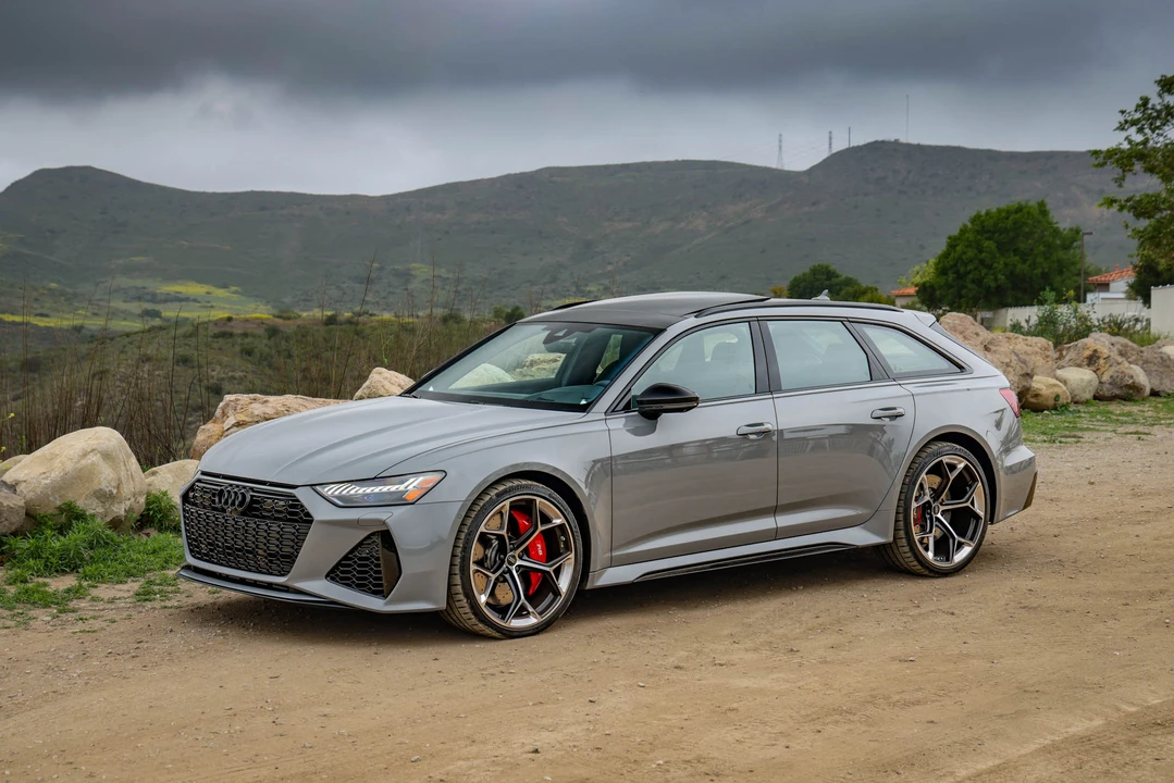 2024 Audi C8 RS6 - Image 2 of 31