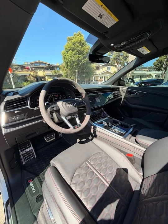 2024 Audi RS Q8 - Image 5 of 11