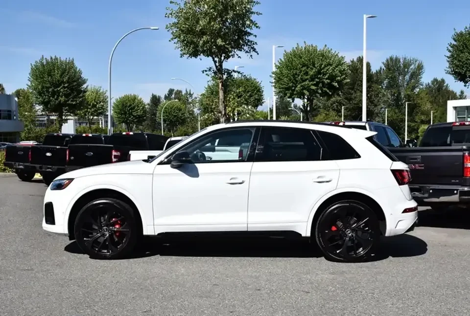 2024 Audi FY SQ5 - Image 2 of 20