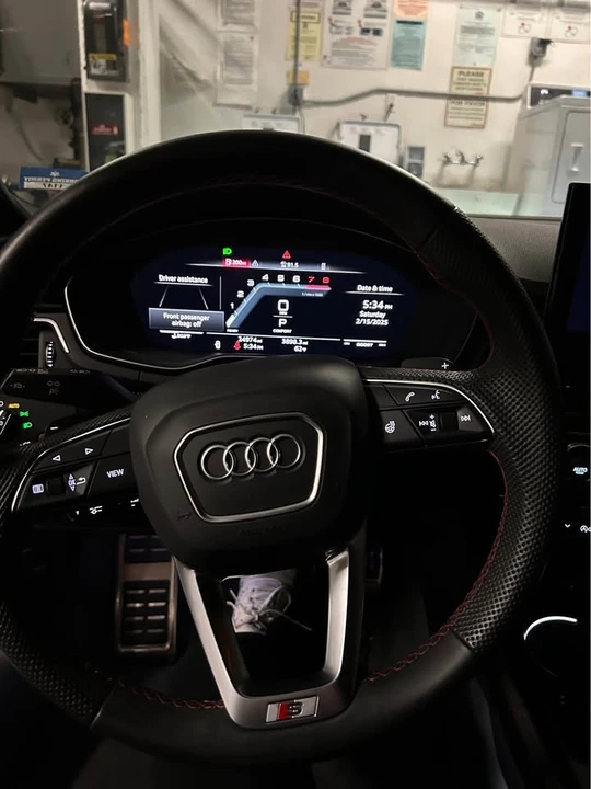 2024 Audi FY SQ5 - Image 3 of 6