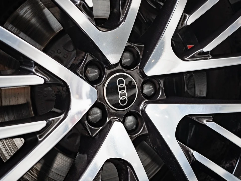 2024 Audi SQ8 - Image 8 of 21