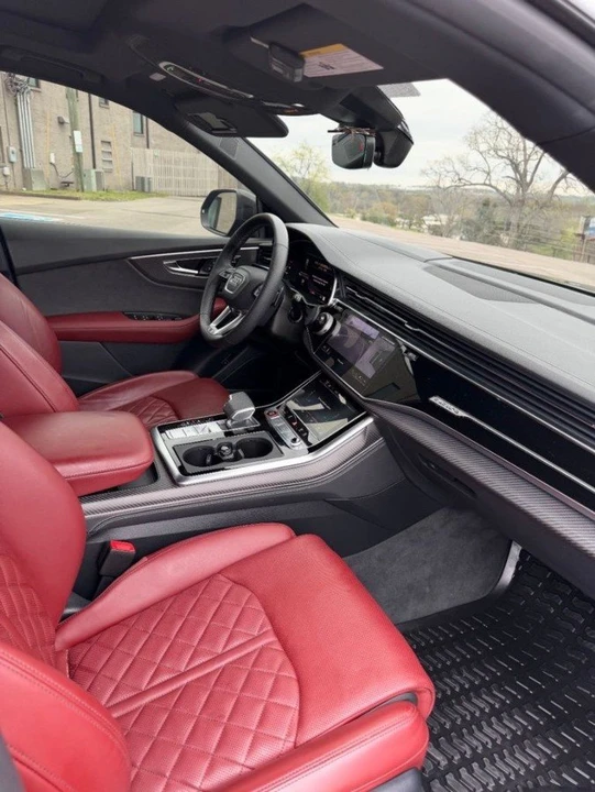 2024 Audi SQ8 - Image 10 of 12