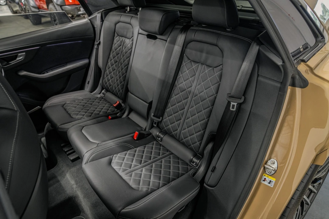 2024 Audi SQ8 - Image 15 of 21